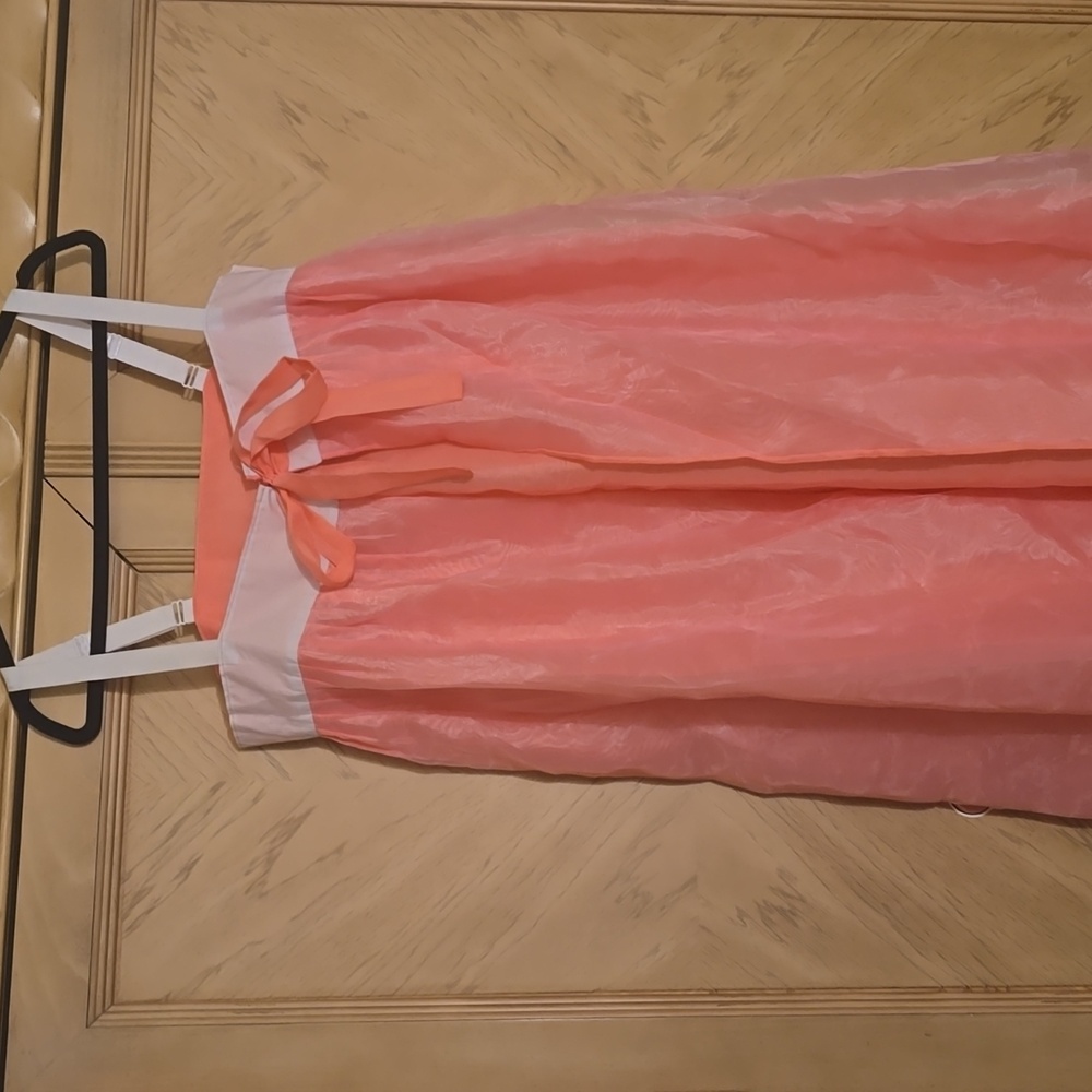 Unamed Swim Cover up. Pink tulle. Size XL. - Picture 4 of 5